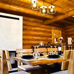 Korina Villa Fužine